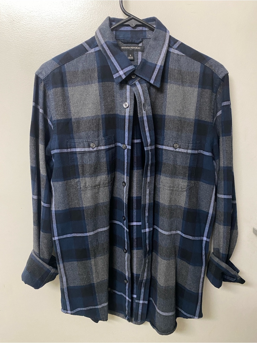 Banana Republic Men's Navy and Gray Plaid Button-Down Shirt